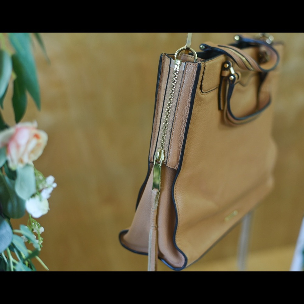 Rebecca Minkoff crossbody bag, beige - Picture 4 of 17